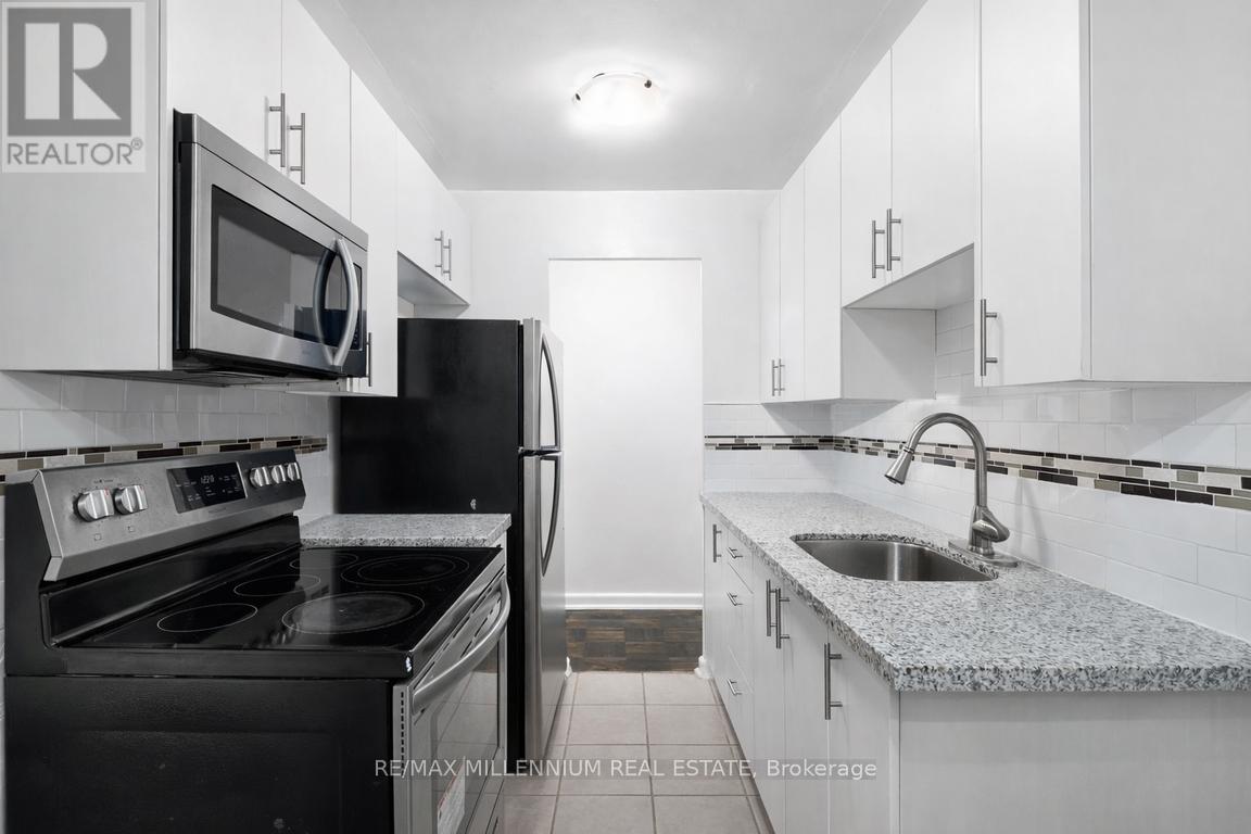 Listing photo of 202 - 994 O'CONNOR DRIVE