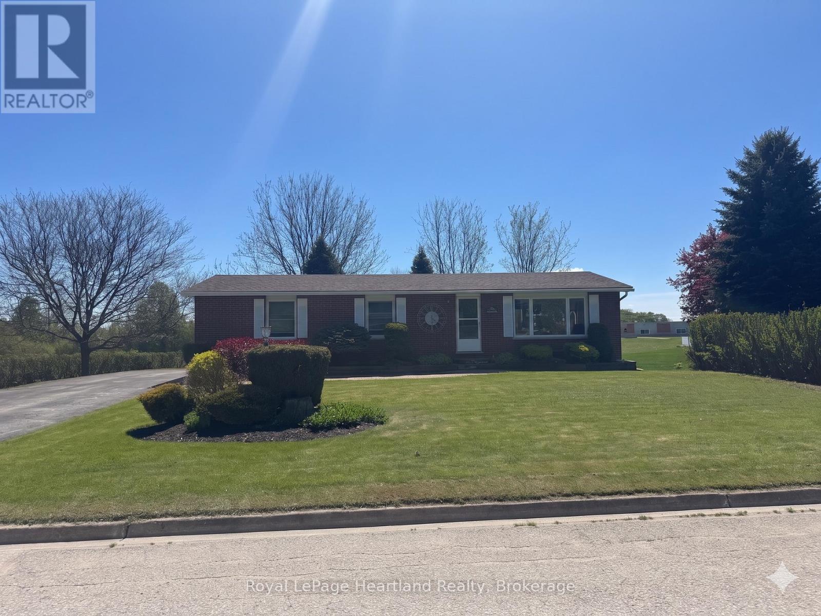 284 MANOR ROAD - 2