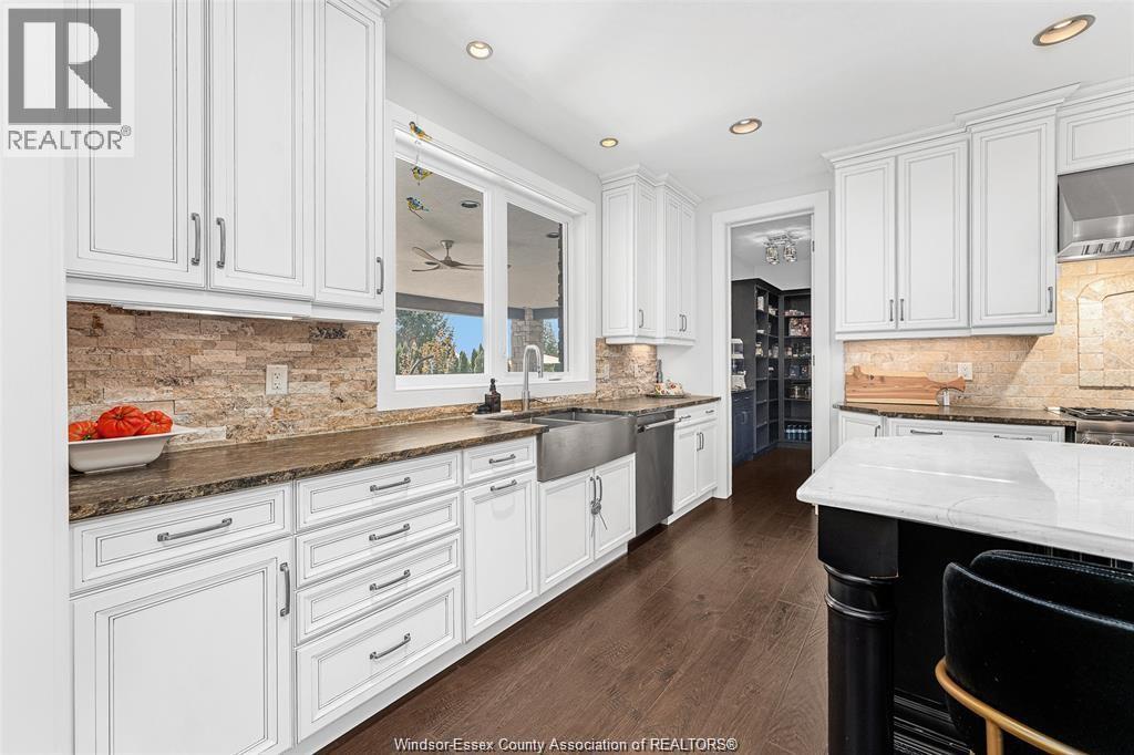 4076 ST. FRANCIS - 21
