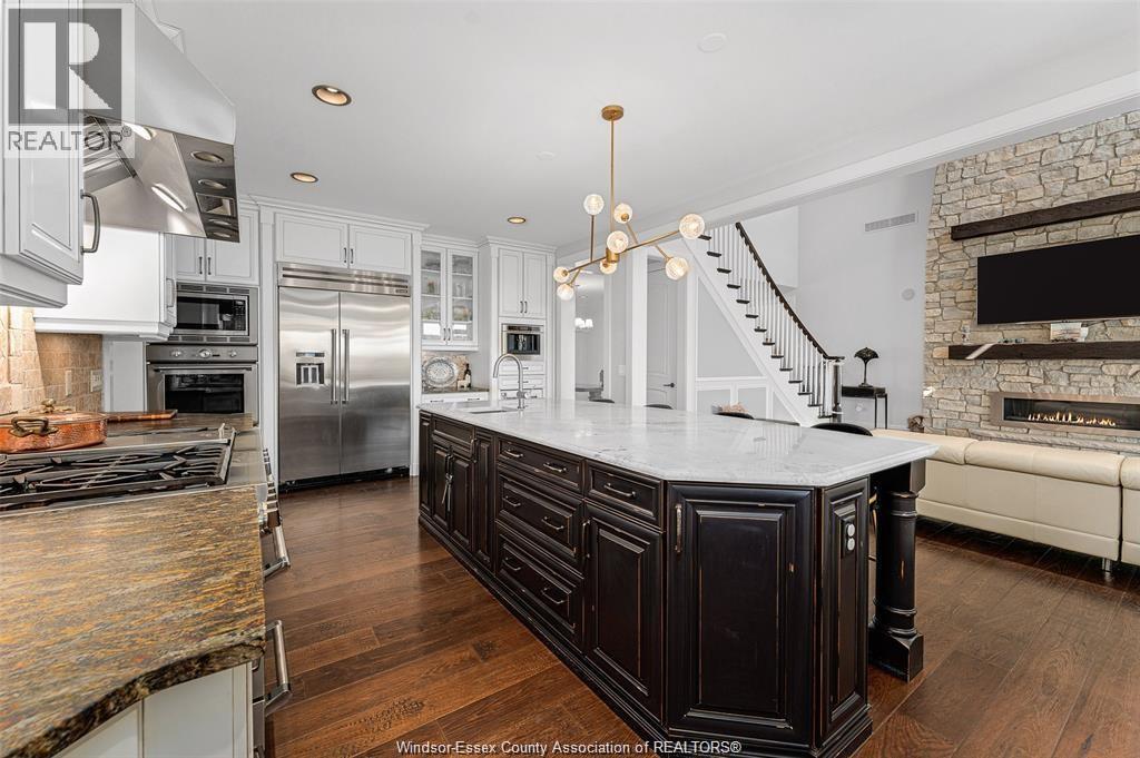 4076 ST. FRANCIS - 22