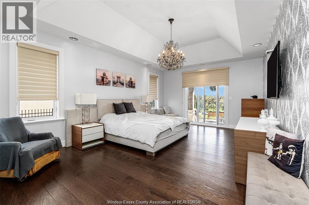4076 ST. FRANCIS - 31