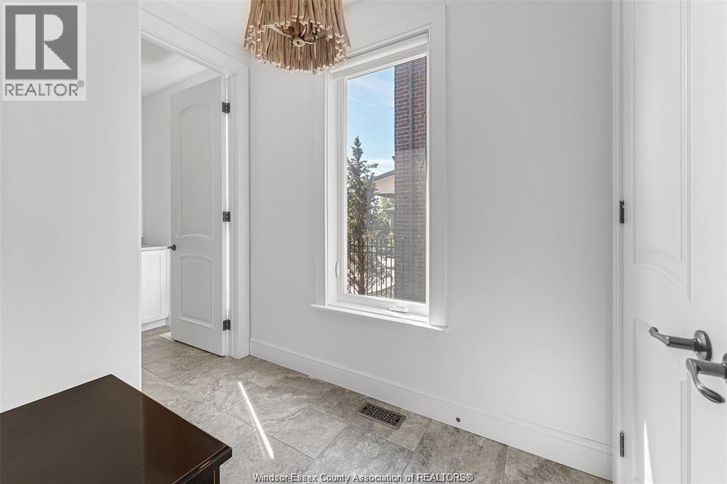 4076 ST. FRANCIS - 36