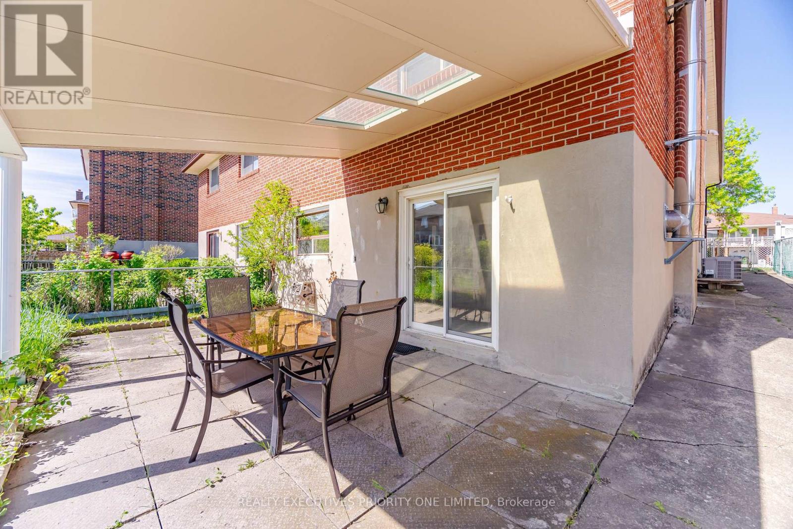 121 CABANA DRIVE - 40