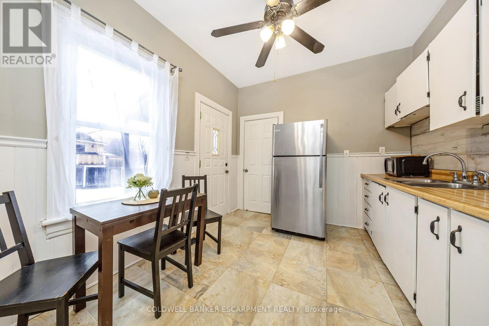 122 CEDAR STREET - 17