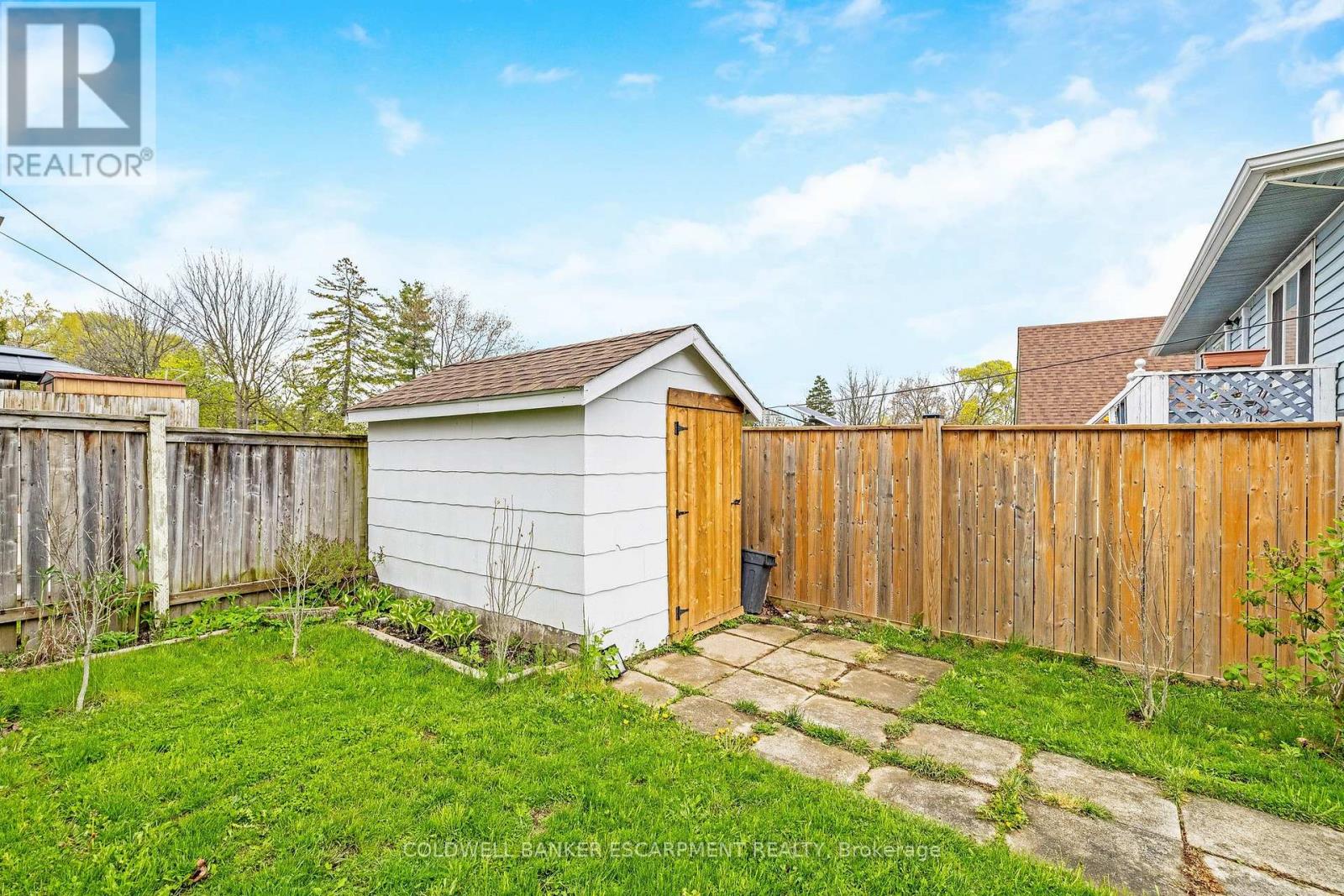 122 CEDAR STREET - 6