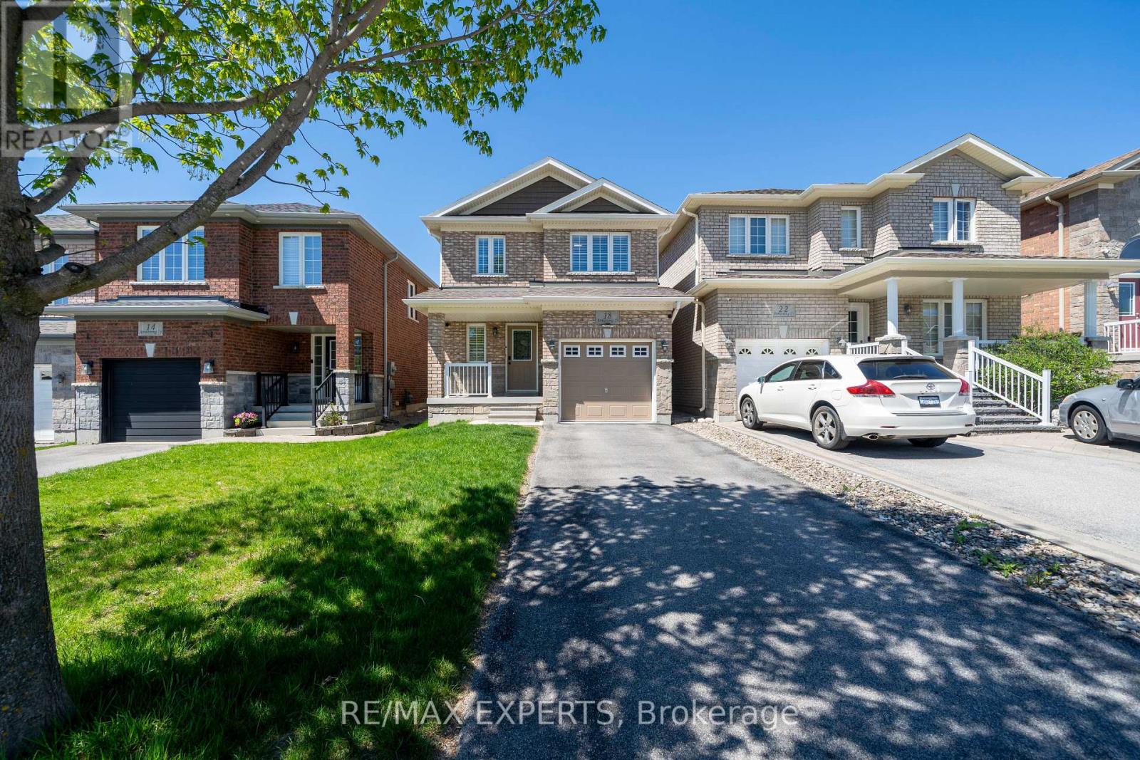 18 ARMSTRONG CRESCENT - Image 2