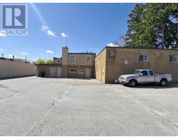 6376-6388 Main Street, Whitchurch Stouffville, ON L4A1G3 Photo 11