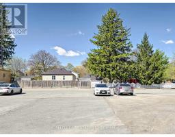 6376-6388 Main Street, Whitchurch Stouffville, ON L4A1G3 Photo 17