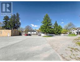 6376-6388 Main Street, Whitchurch Stouffville, ON L4A1G3 Photo 18