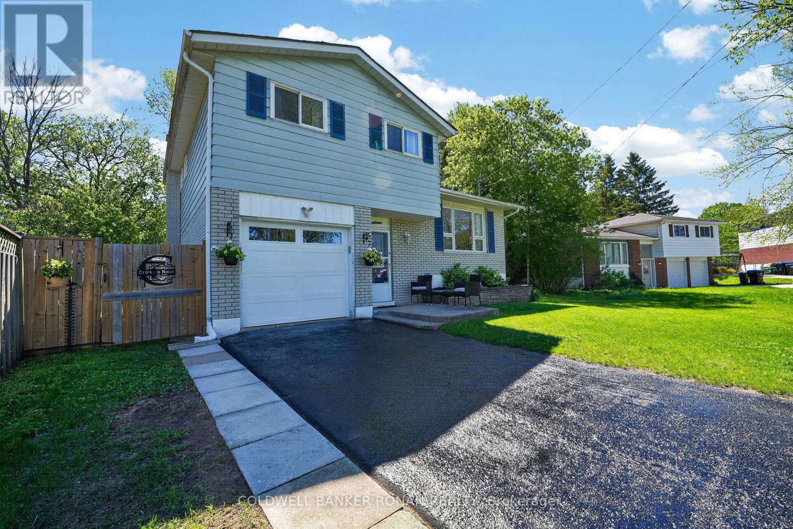 19 LARKDALE CRESCENT - 4