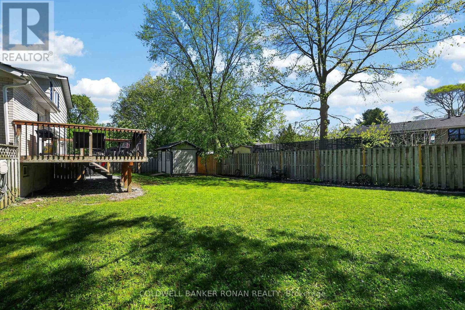 19 LARKDALE CRESCENT - 44