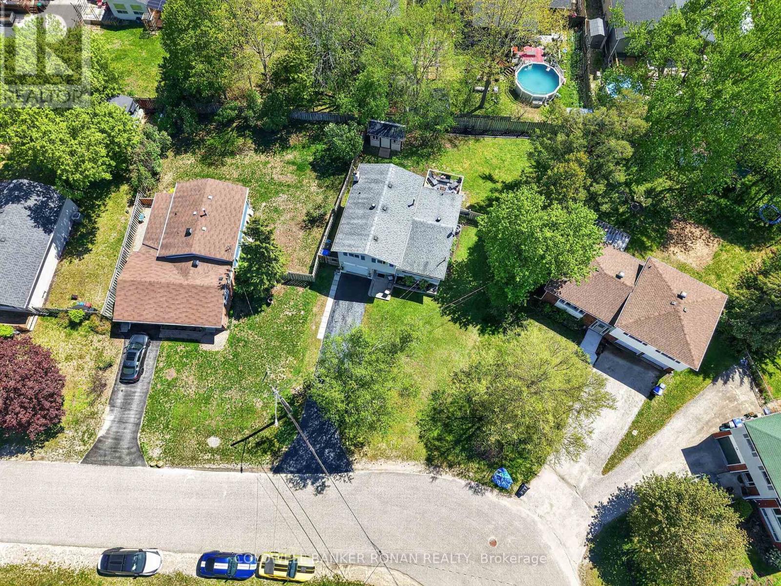 19 LARKDALE CRESCENT - 46