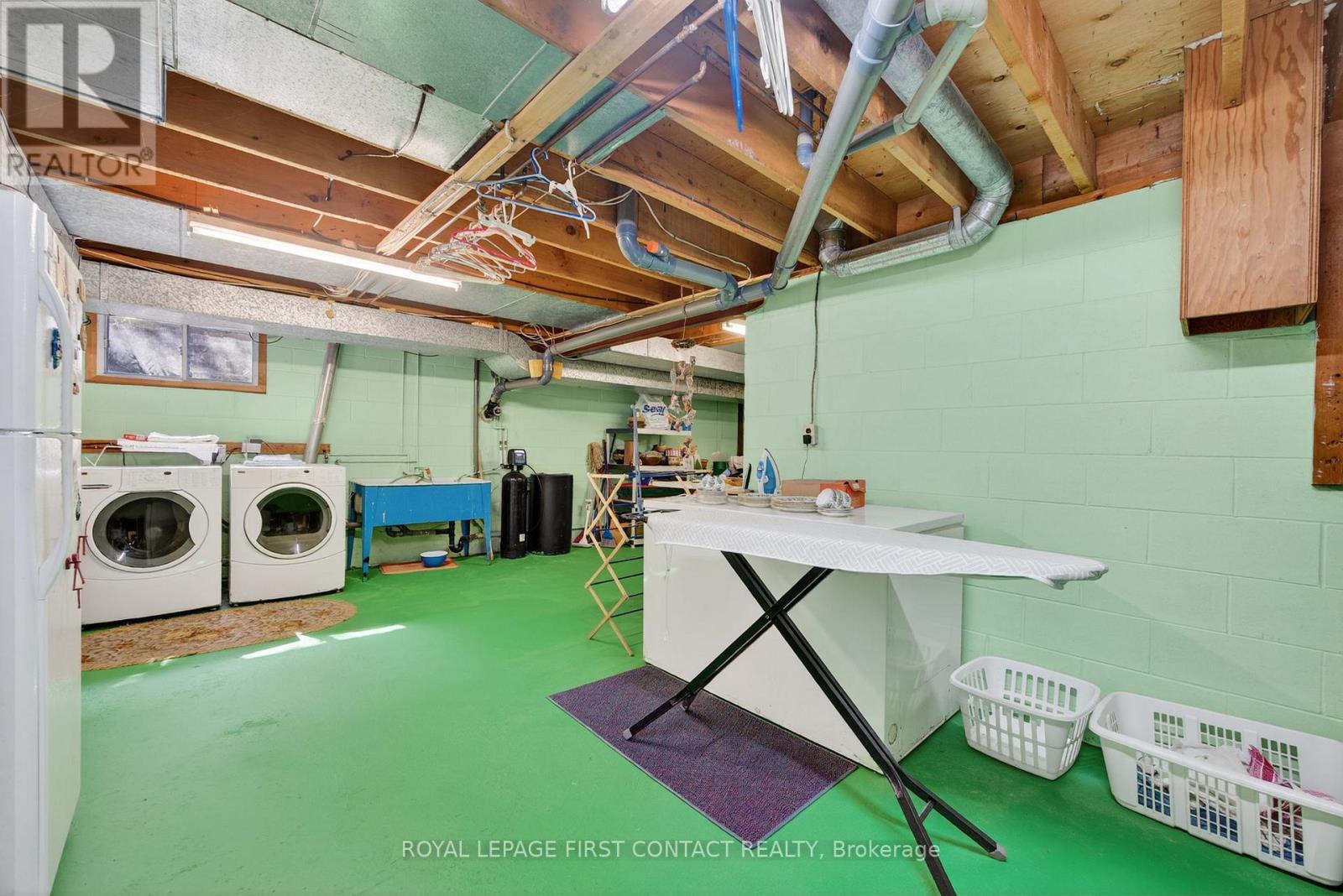 7 MAPLECREST ROAD - 34