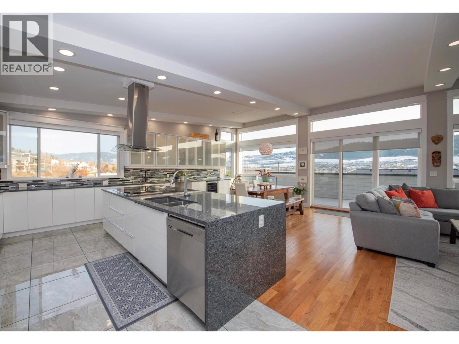 7505 Kennedy Lane, Vernon
