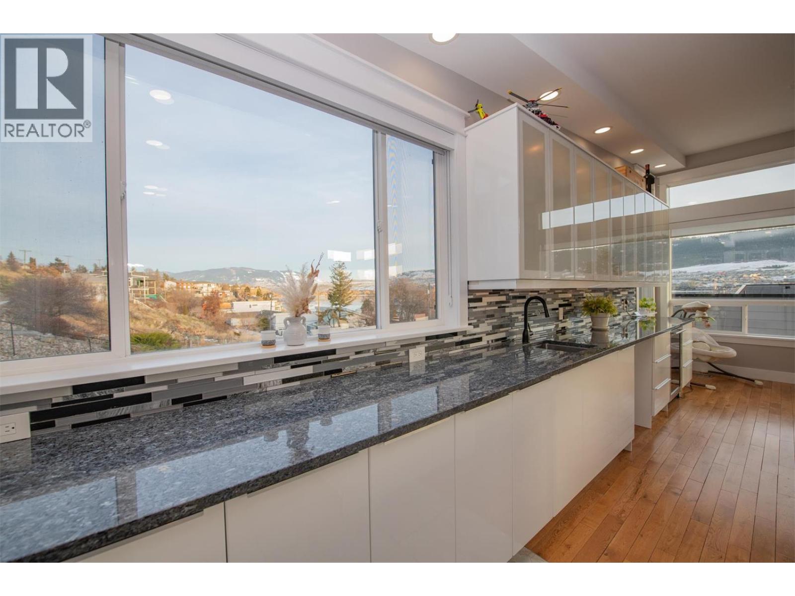 7505 Kennedy Lane, Vernon
