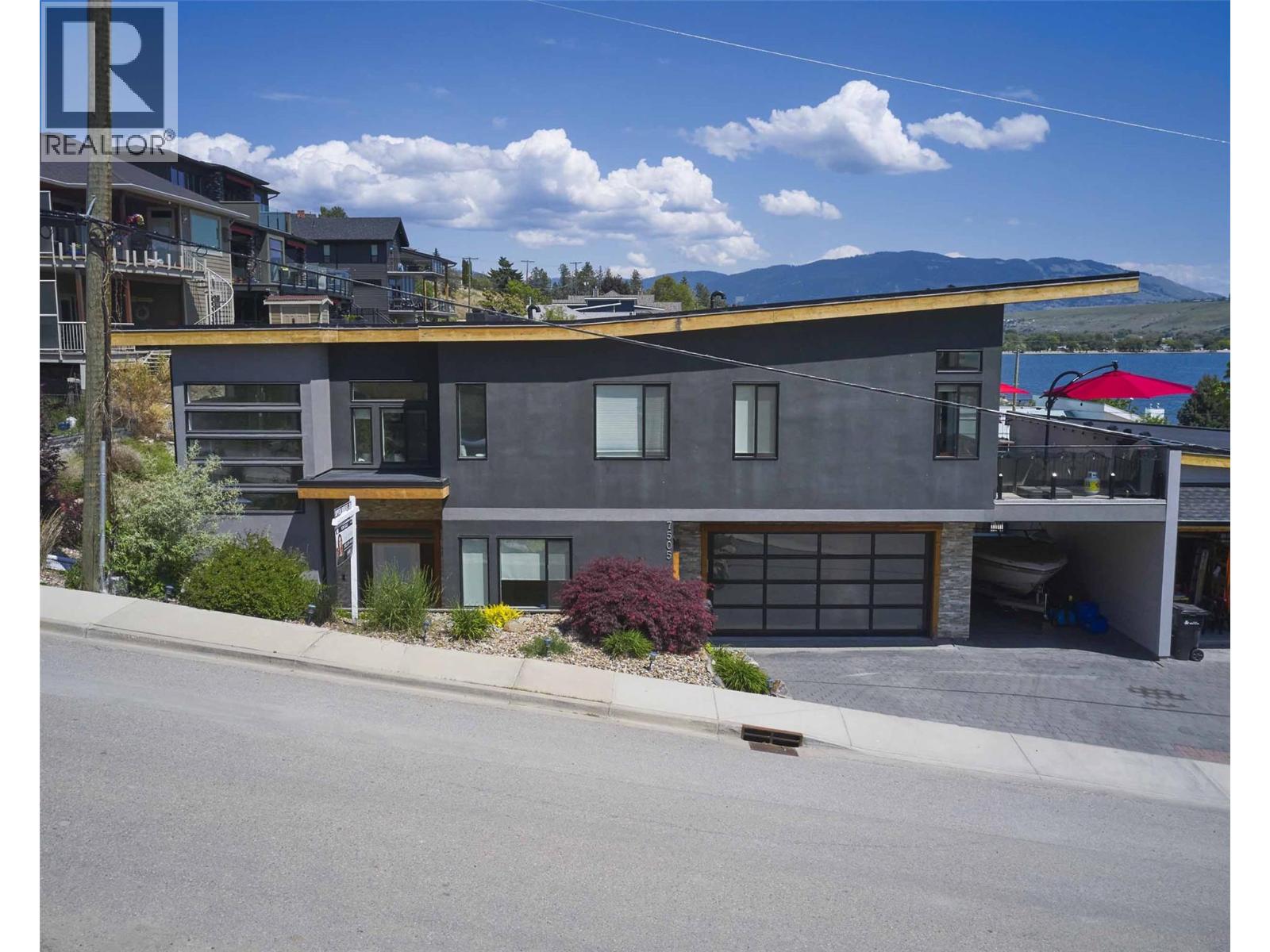 7505 Kennedy Lane, Vernon