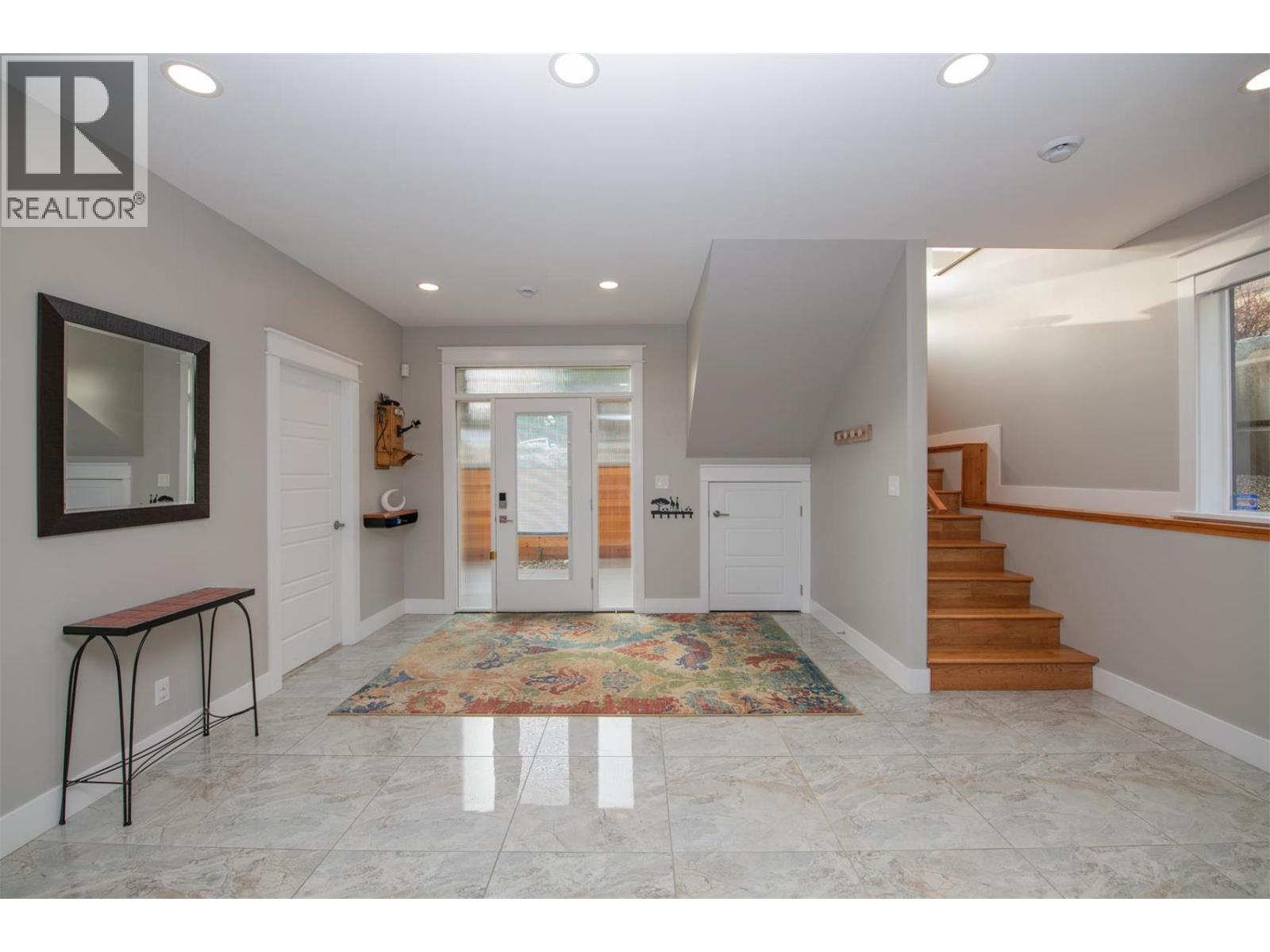 7505 Kennedy Lane, Vernon