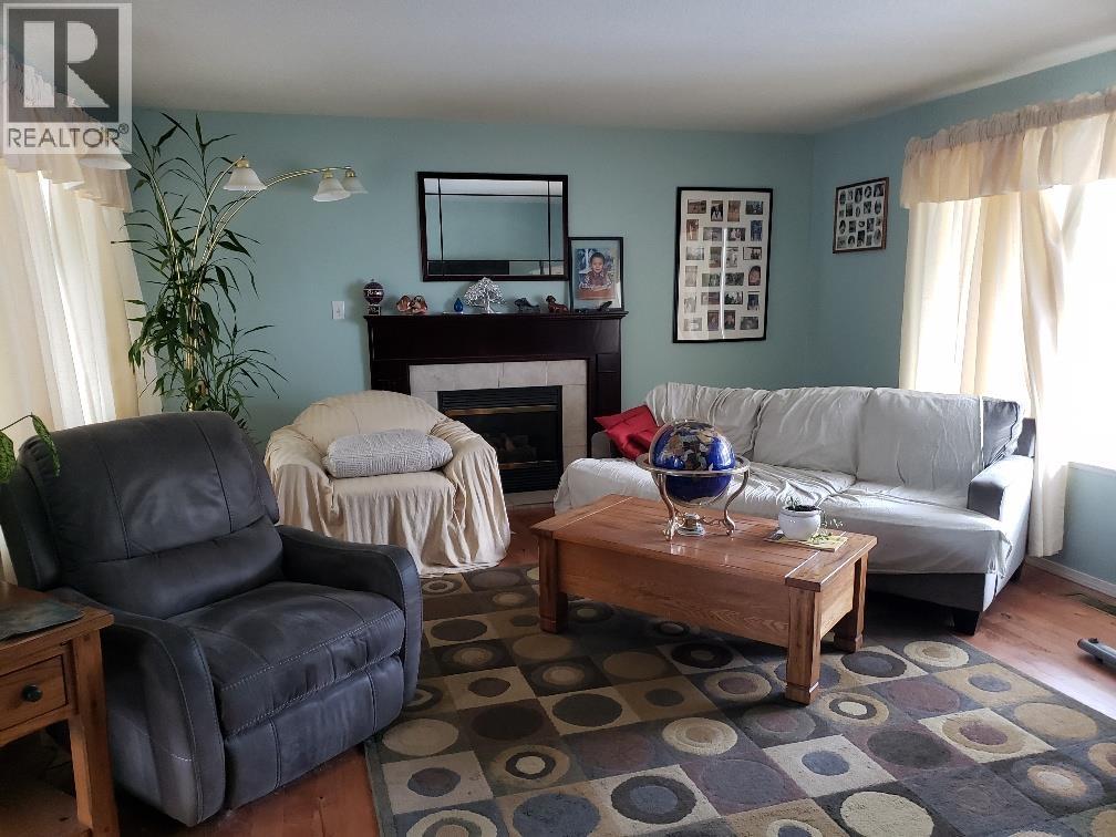2455 KRESTON STREET - 4
