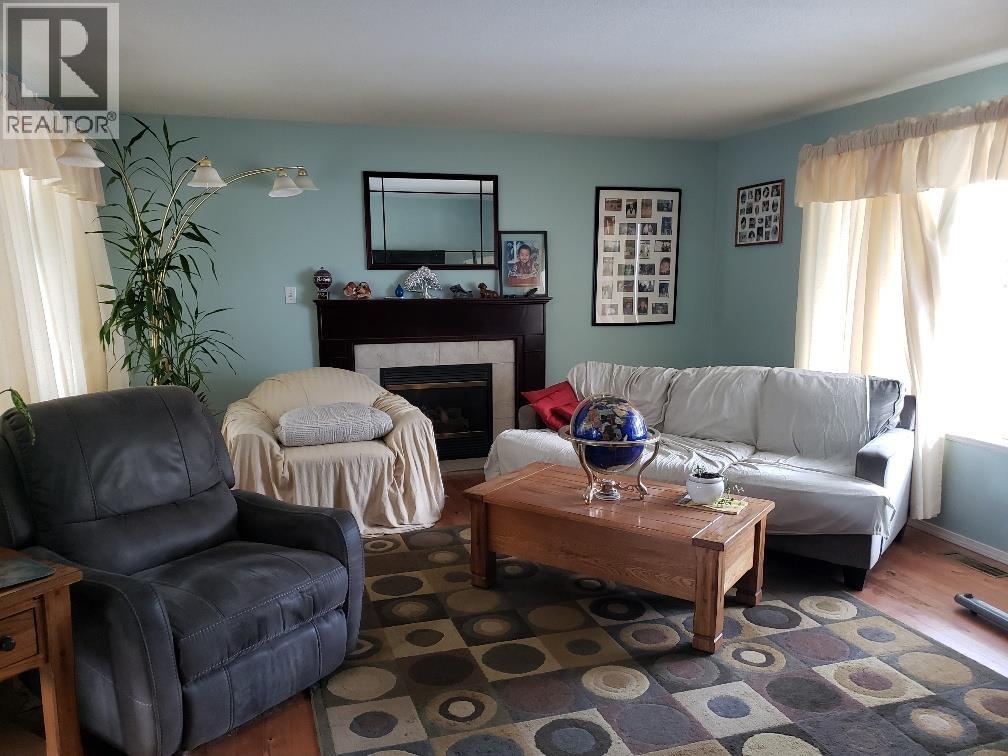 2455 KRESTON STREET - 3