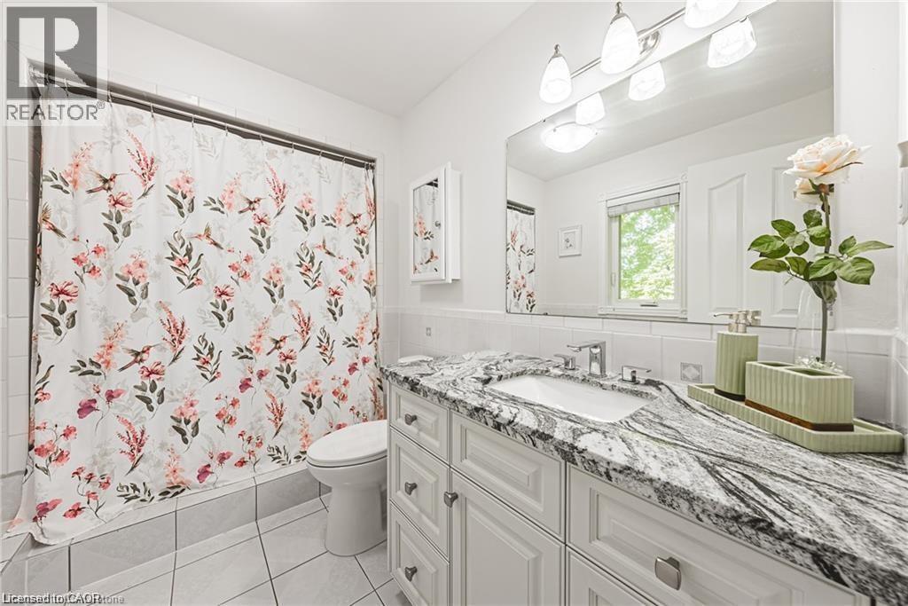 3050 PINEMEADOW Drive Unit# 30, Burlington, Ontario, L7M3X5 — Photo 8