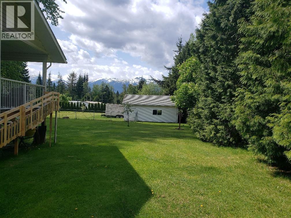 2455 KRESTON STREET - 11