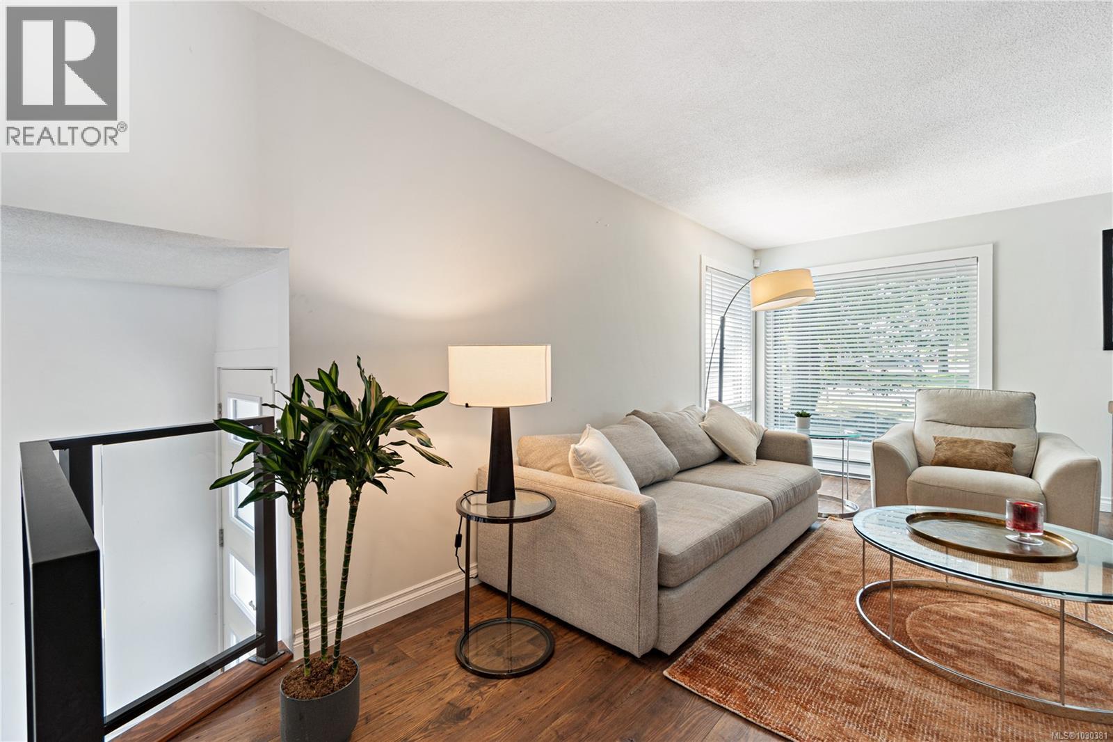 3617 Country Club Dr - 10