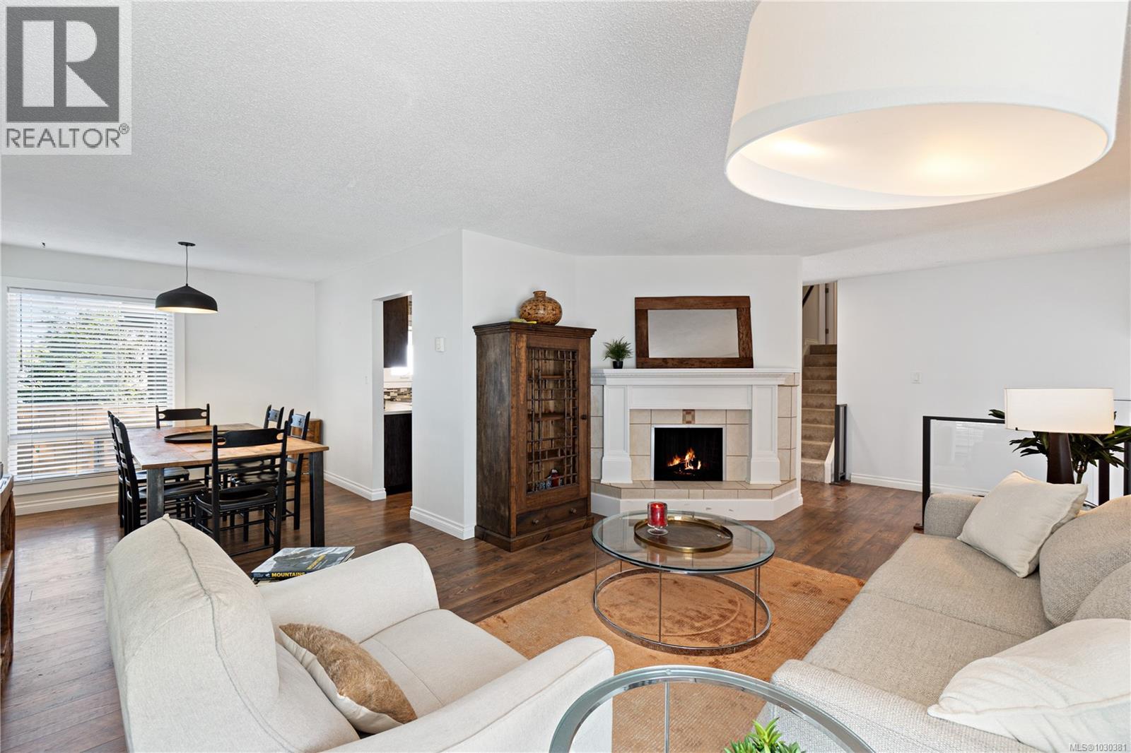 3617 Country Club Dr - 4