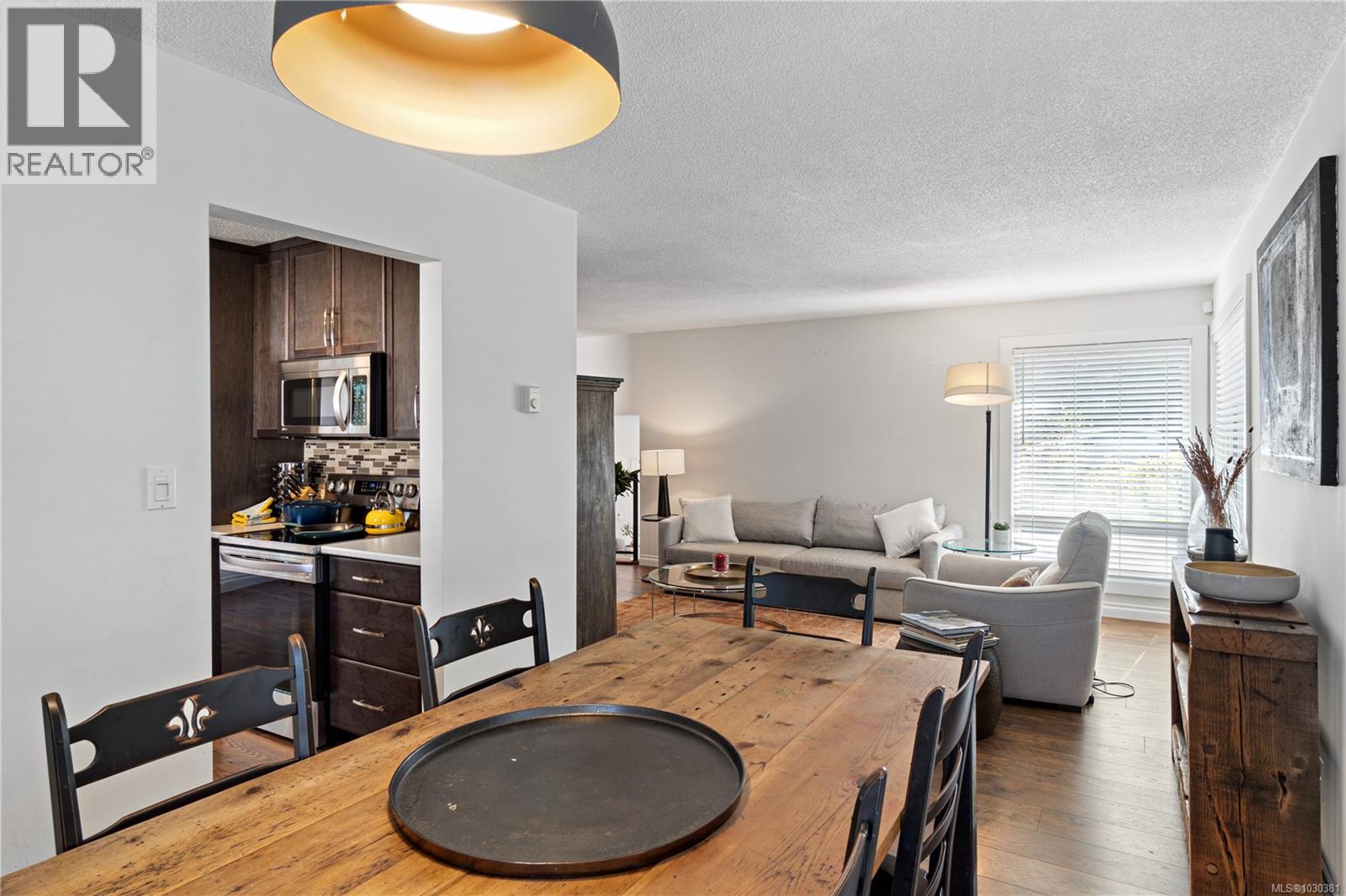 3617 Country Club Dr - 5