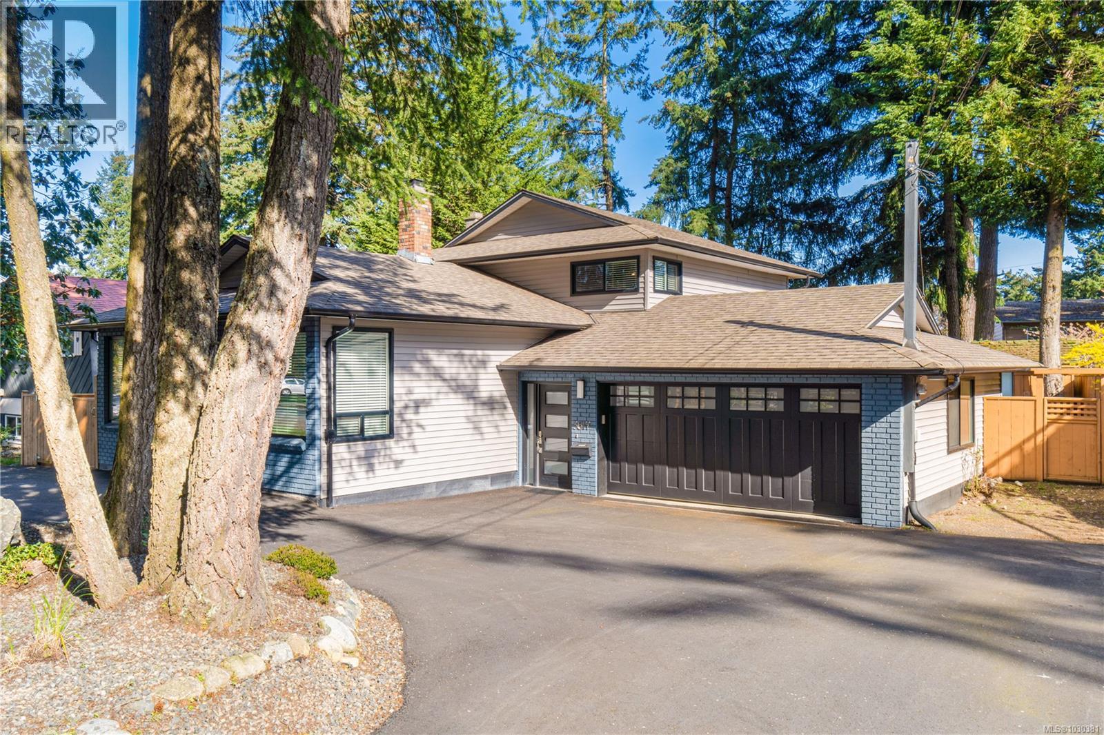 3617 Country Club Dr - 42
