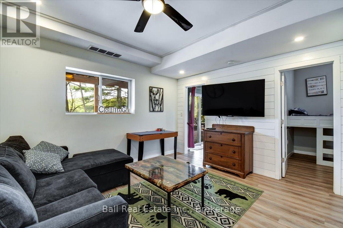 201 SIDDON LAKE PLACE - 36