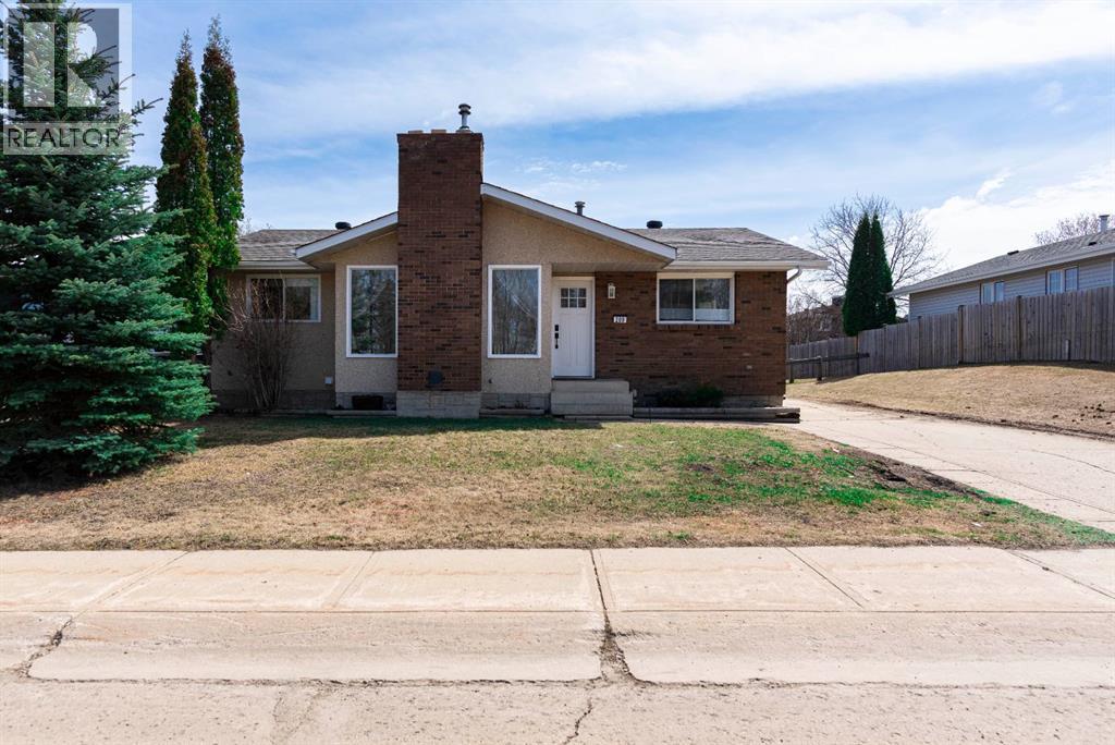 209 Woodland Drive - Image 2