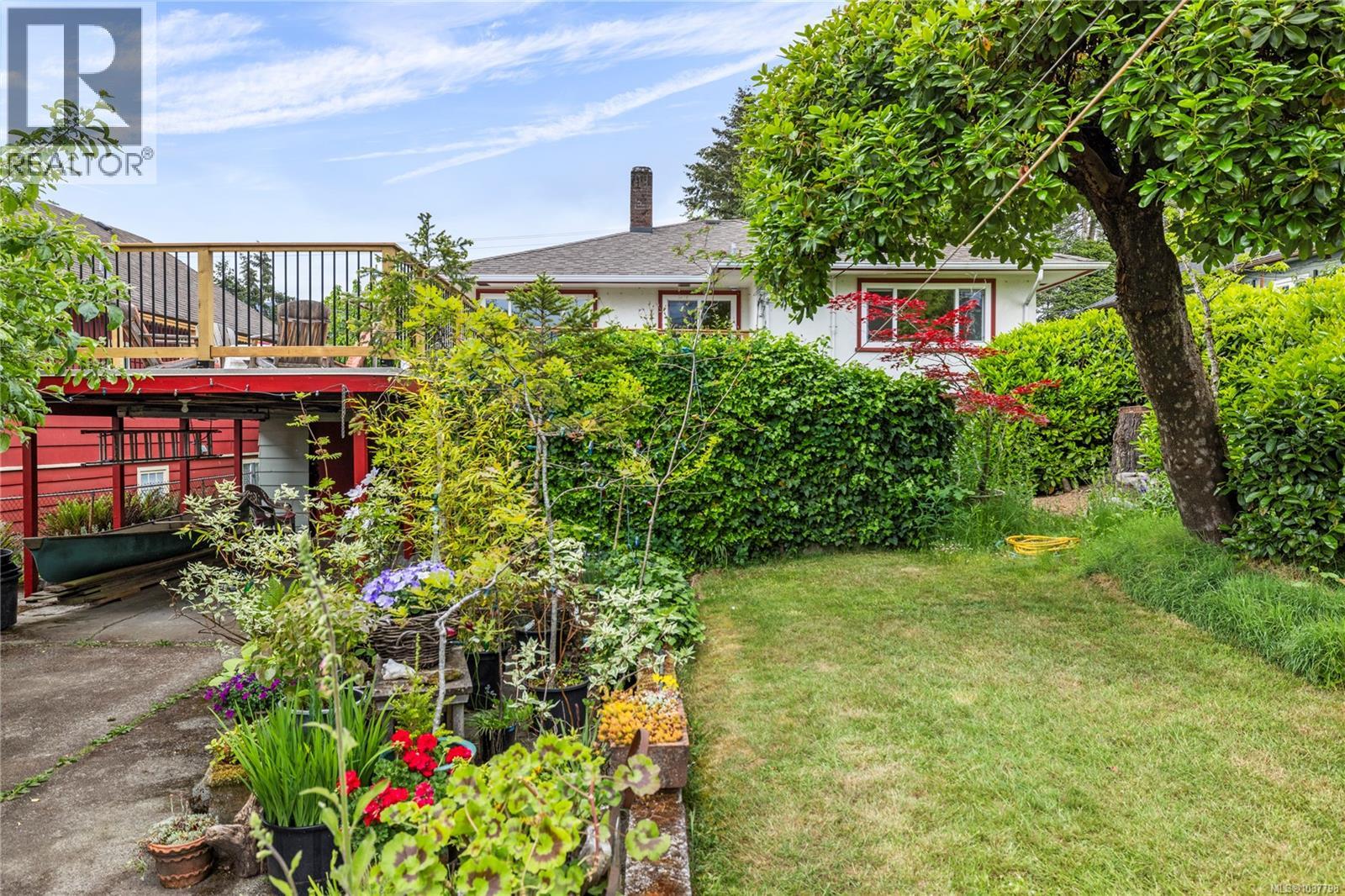 126 Howard Ave - 36