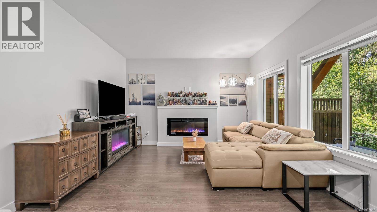 29 2109 13th St, Courtenay