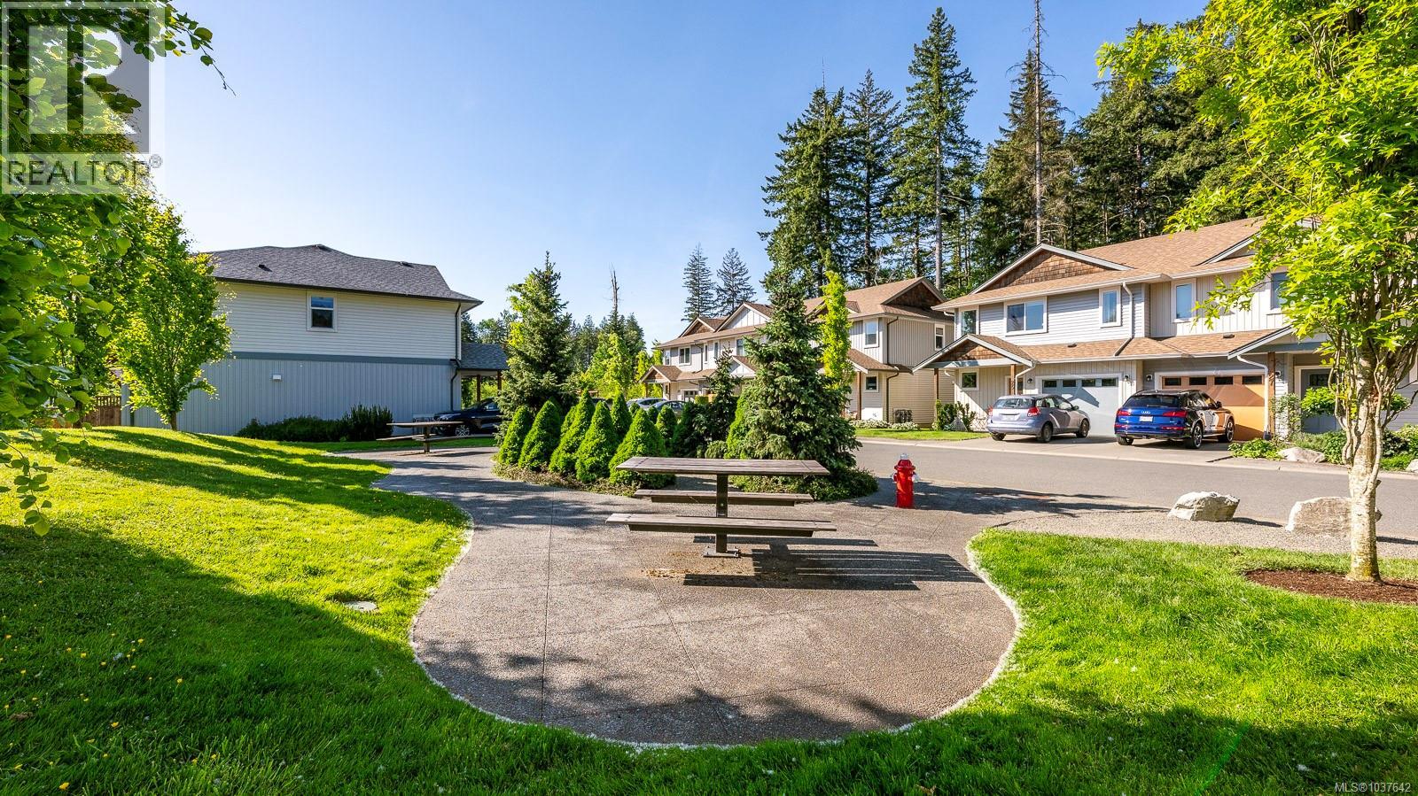 29 2109 13th St, Courtenay