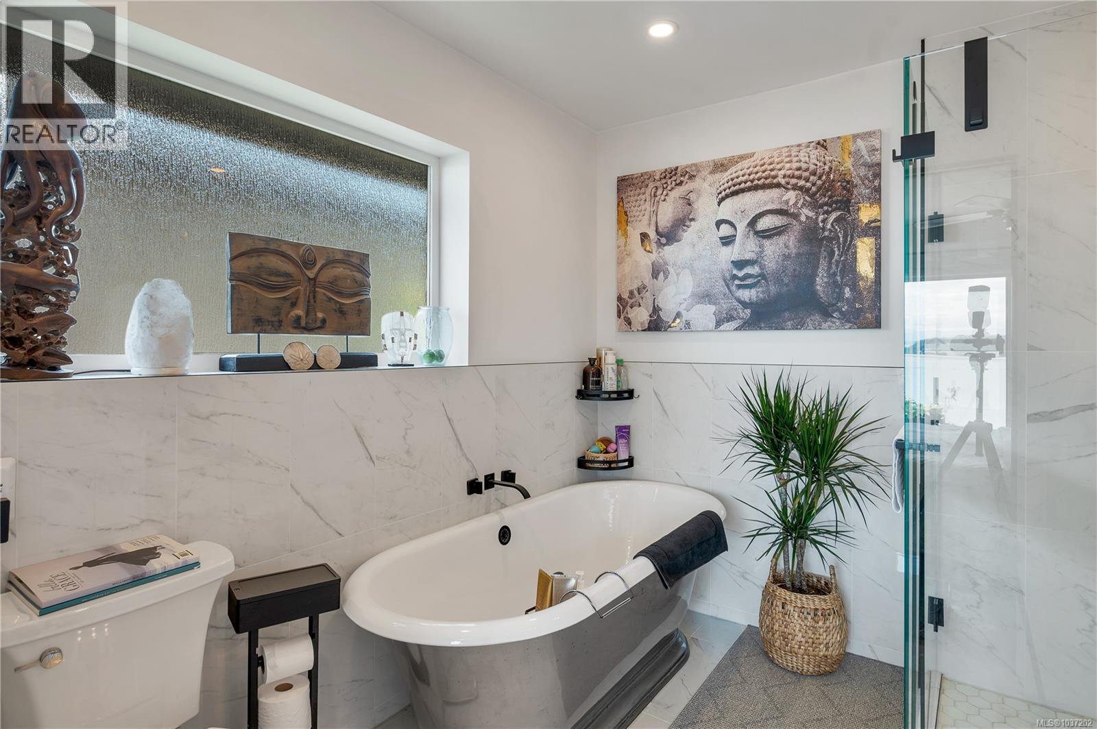 589 Galerno Rd, Campbell River