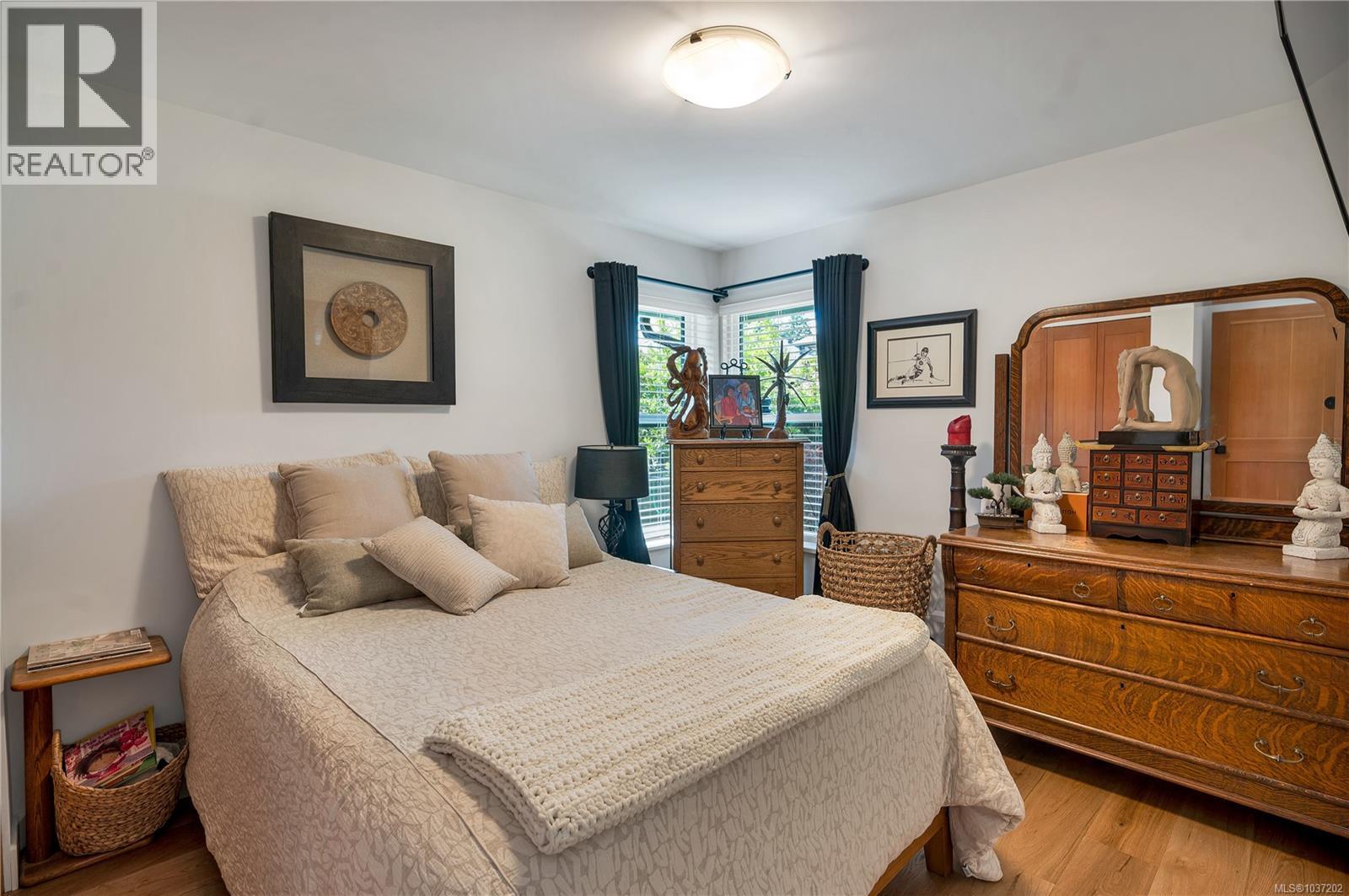 589 Galerno Rd - 34