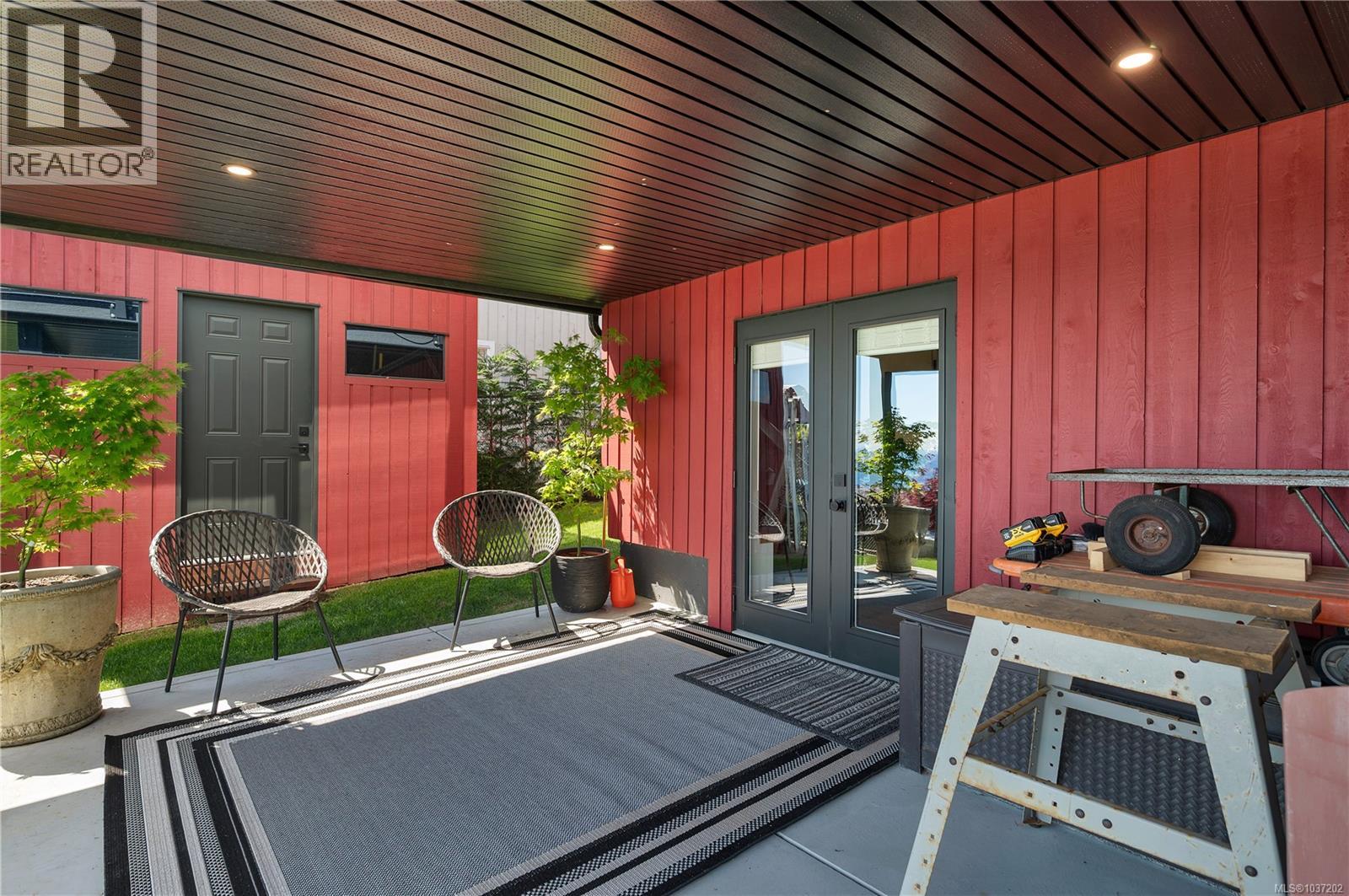 589 Galerno Rd - 73