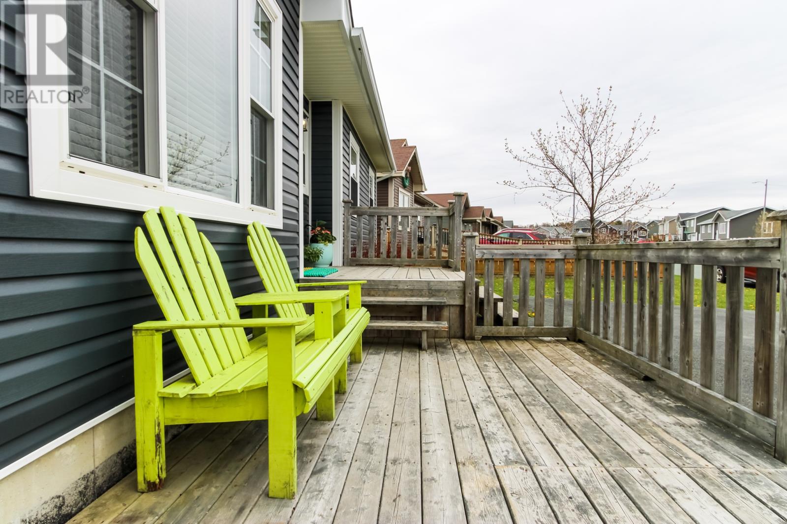 11 Agustus Avenue - 35