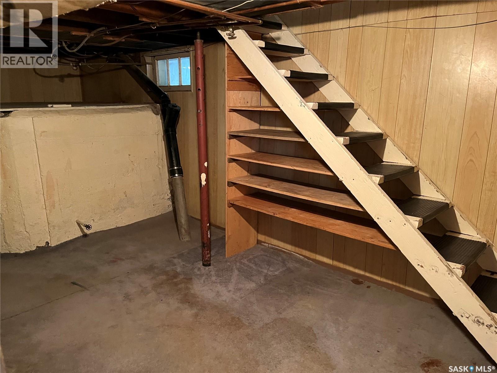 209 2nd AVENUE W - 22