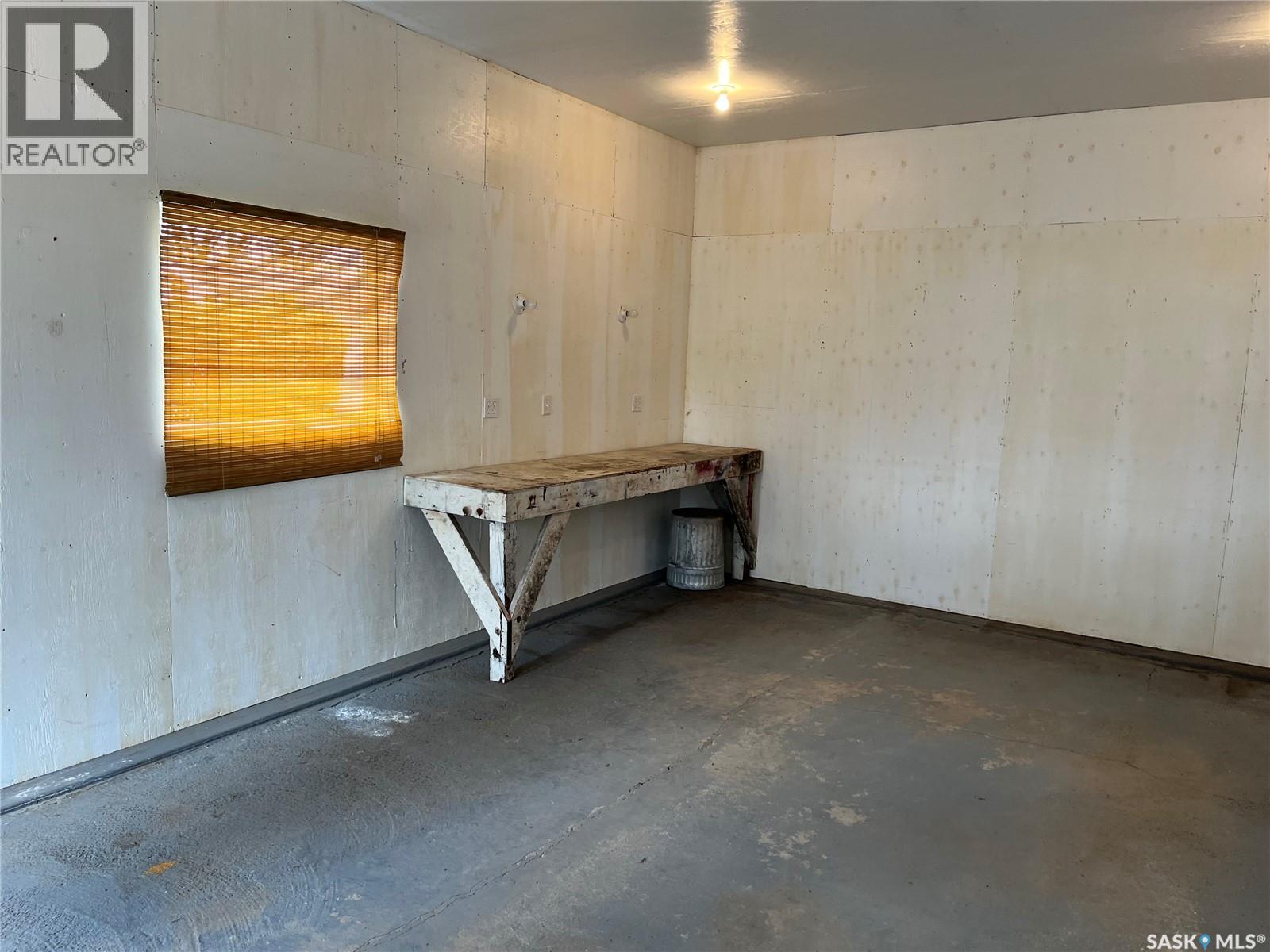 209 2nd AVENUE W - 29