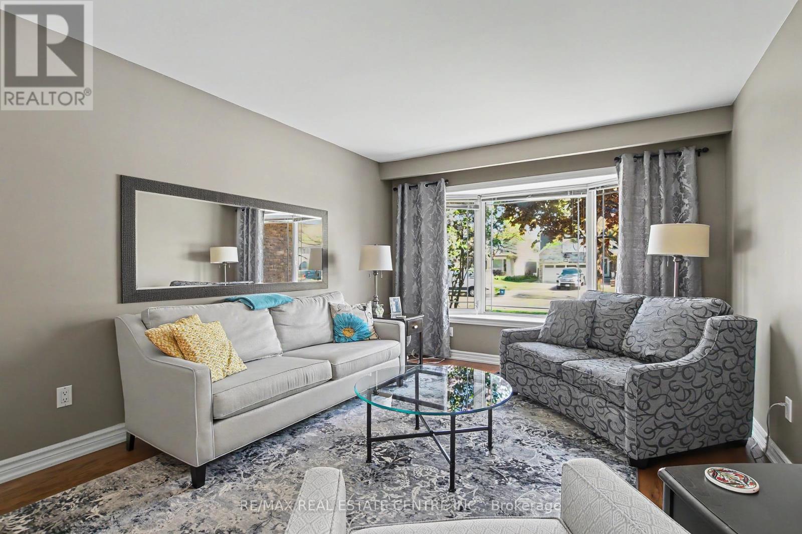 260 COXE BOULEVARD - 5