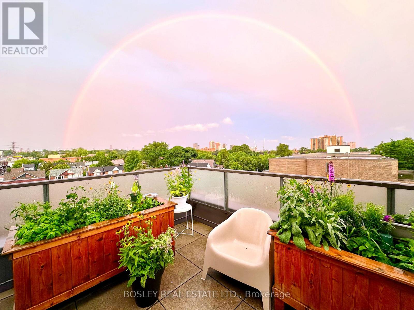 #502 385 OSLER STREET - Image 2