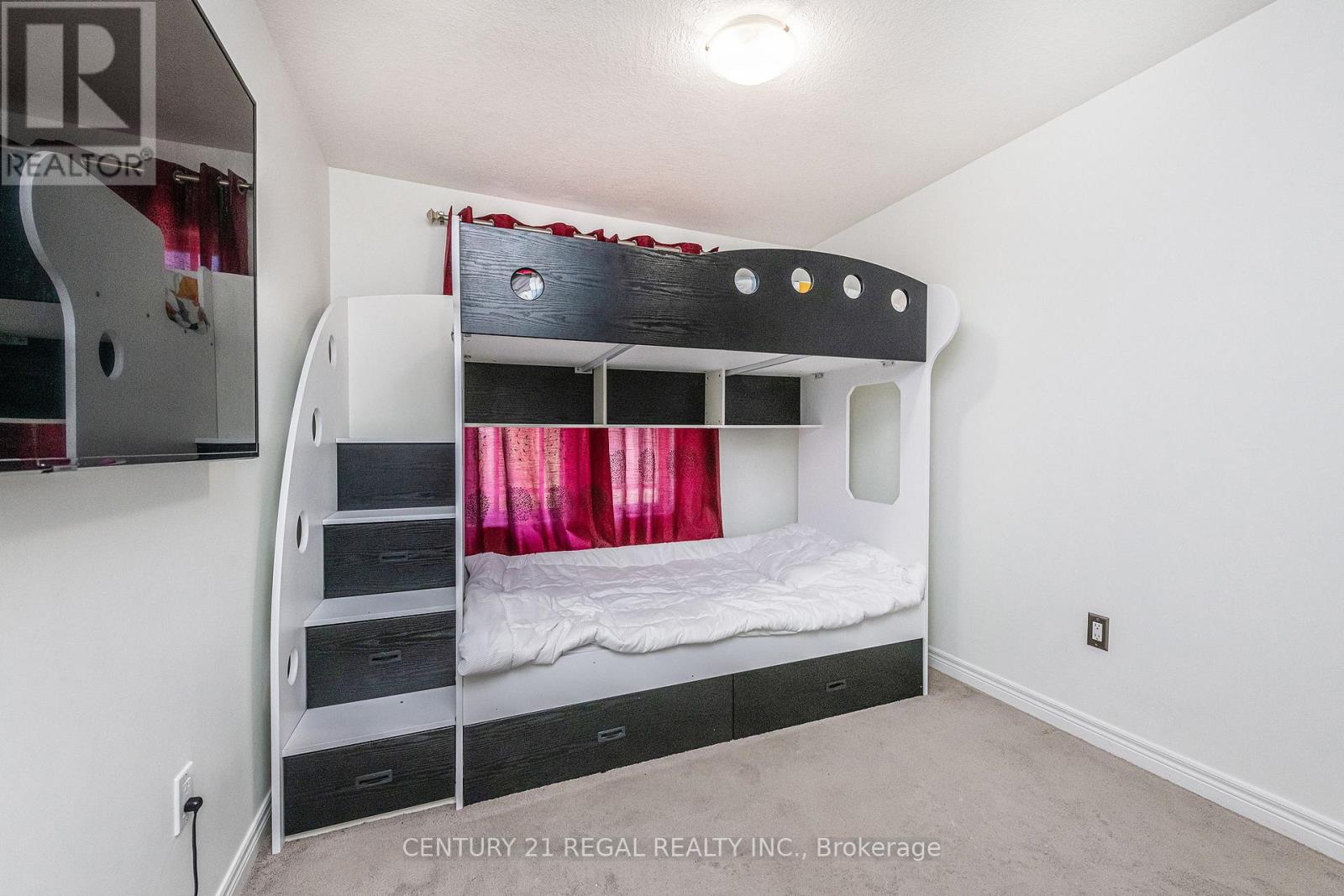 158 PARKINSON CRESCENT - 15