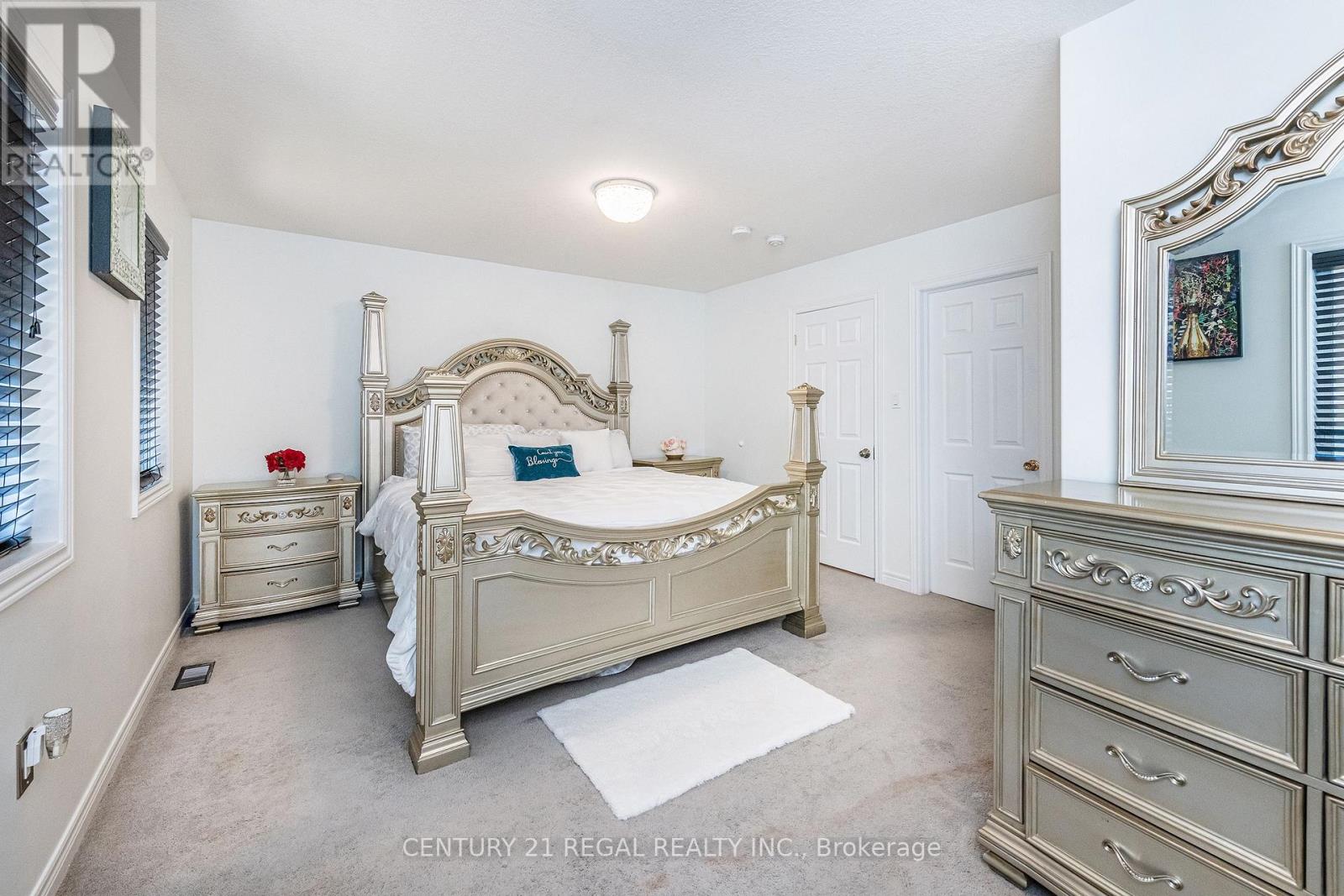 158 PARKINSON CRESCENT - 17