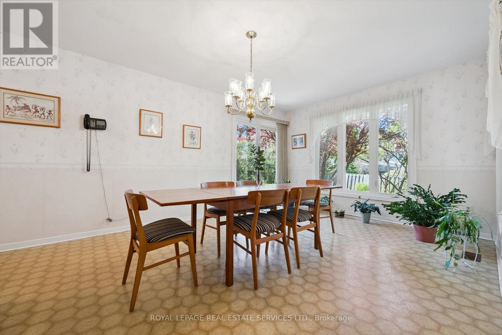 2067 PEN STREET - 17