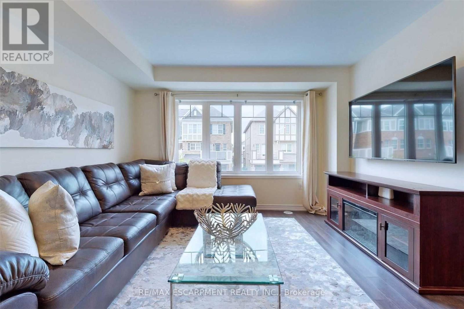 101 LEMIEUX COURT - 10
