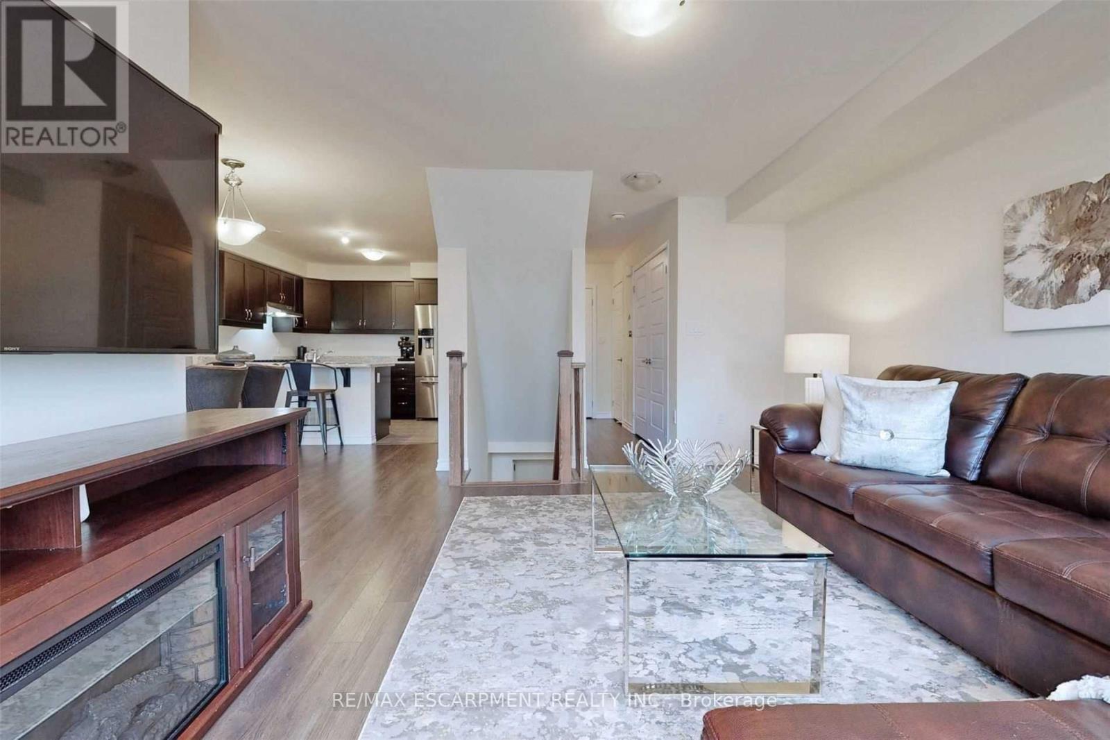 101 LEMIEUX COURT - 11