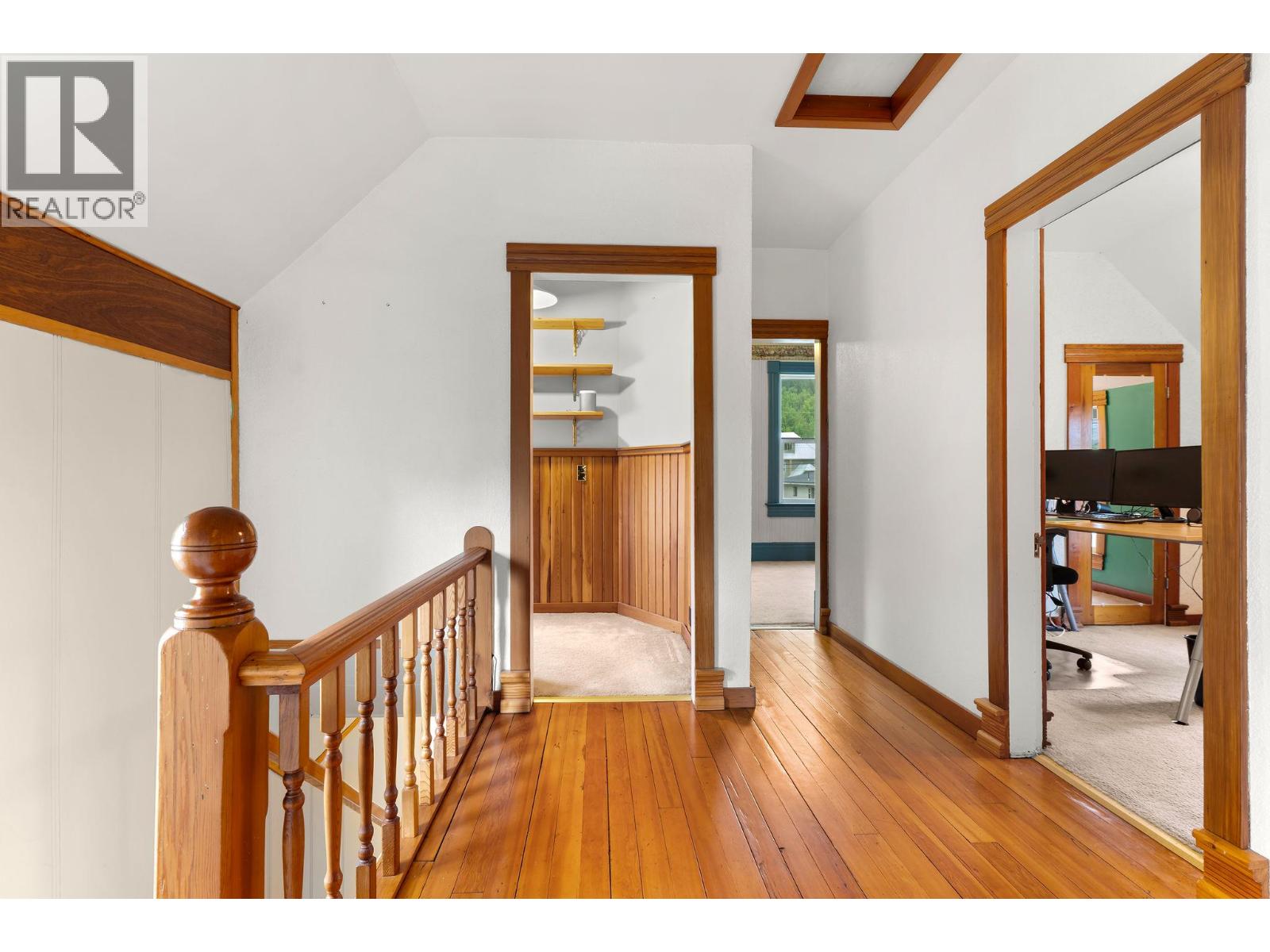 811 Second Street W, Revelstoke