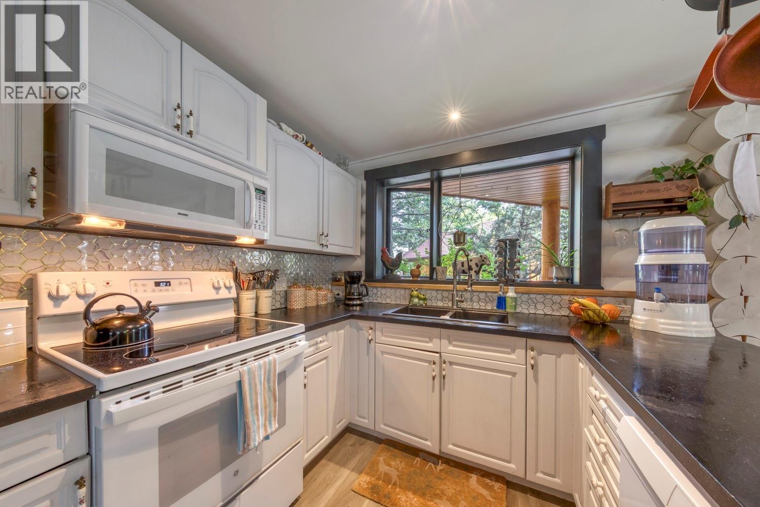 7500 Rivercrest Road - 9