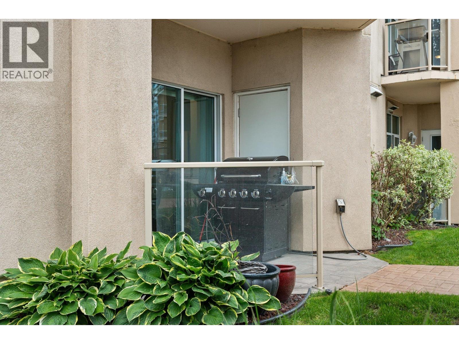 #303 1128 Sunset Drive - 23